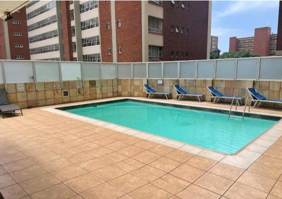 The Oceanic Apartment Durban Bagian luar foto