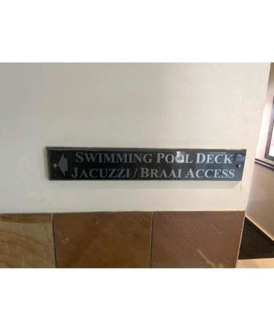 The Oceanic Apartment Durban Bagian luar foto
